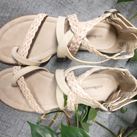 G.H. Bass & Co Sandals - Picture 2 of 5
